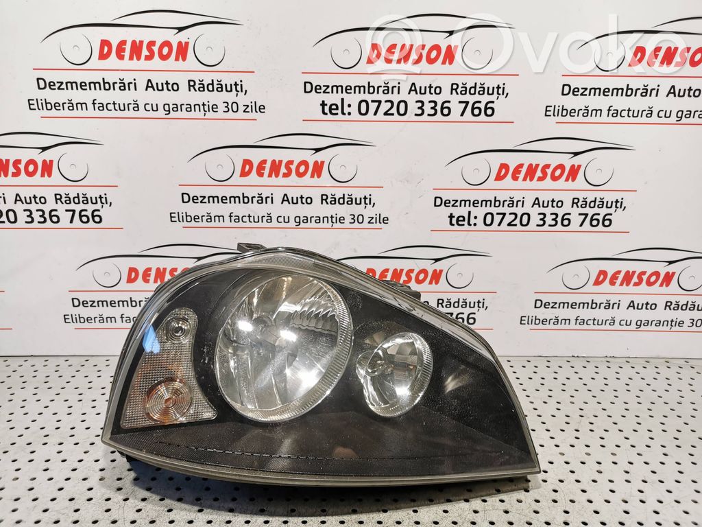 Seat Arosa Lampa przednia 