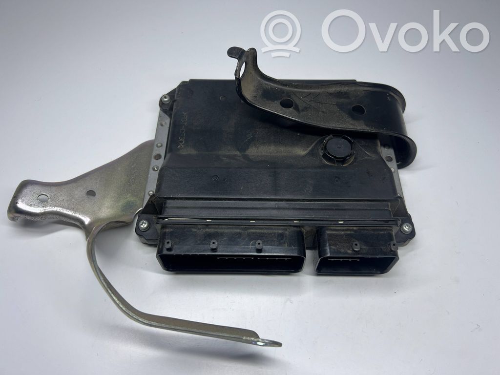 Toyota RAV 4 (XA40) Engine control unit/module 
