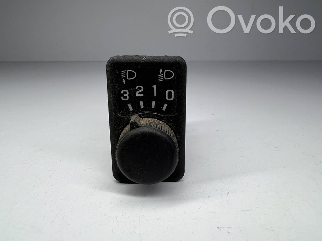 Nissan Primera Headlight level height control switch 