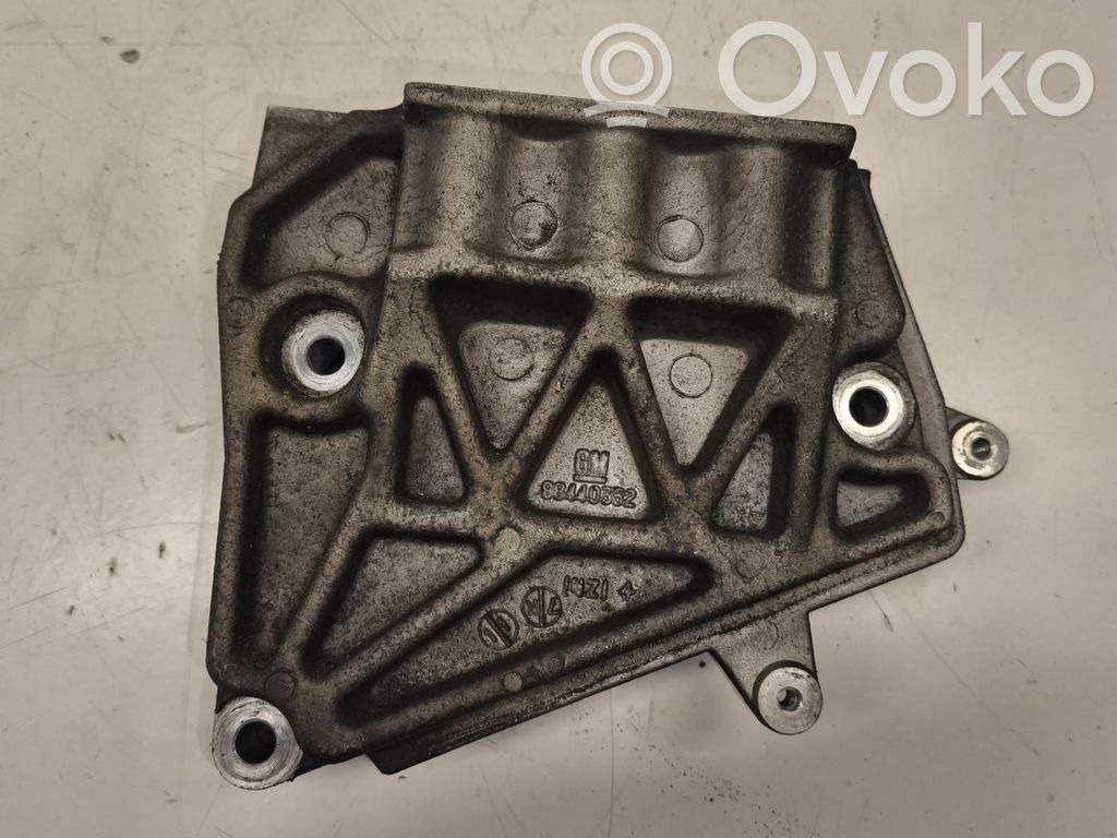 Opel Antara Support, suspension du moteur 
