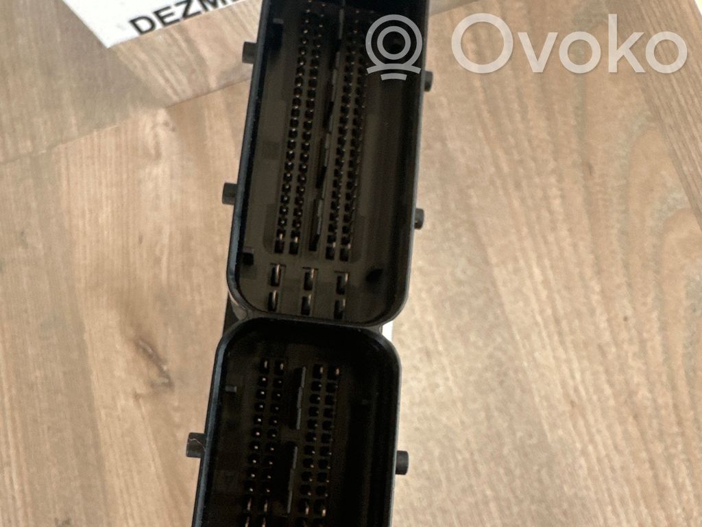 Unidad de control/módulo del motor   03L906019ED,0281017608
