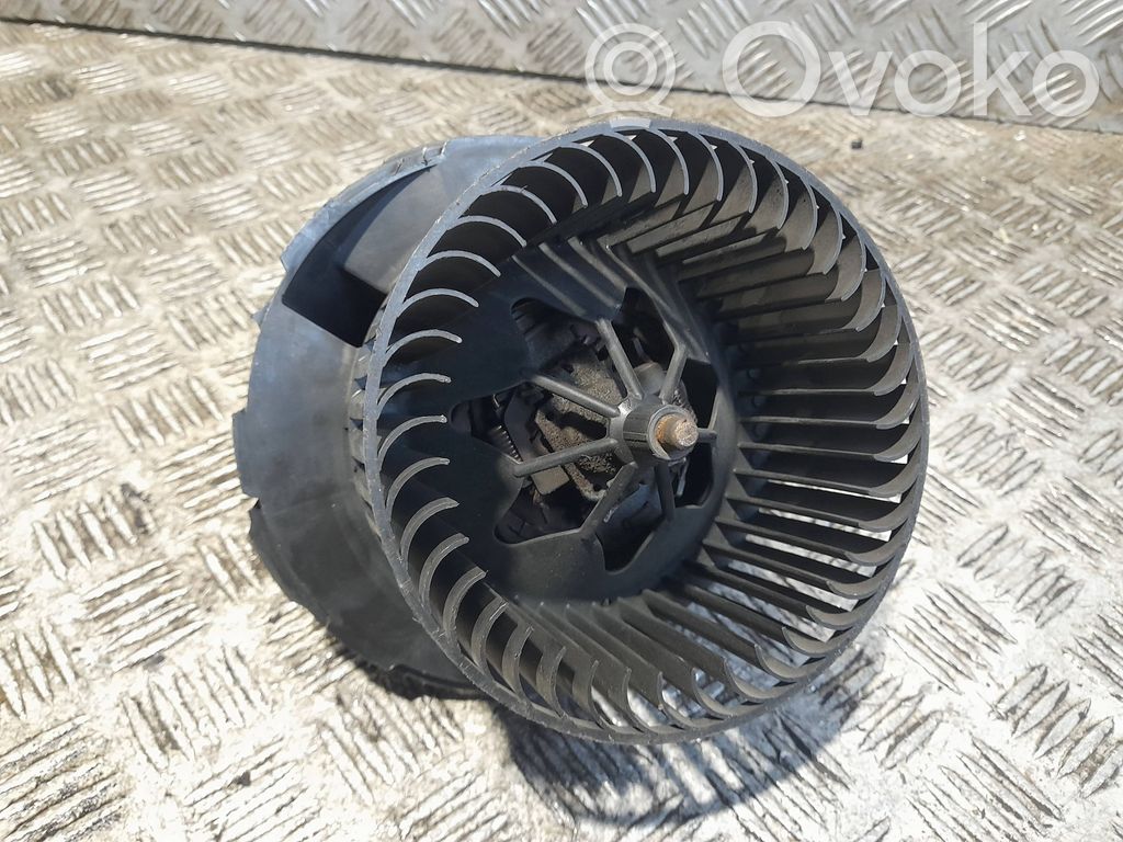 Volkswagen Touran I Heizungslüfter 