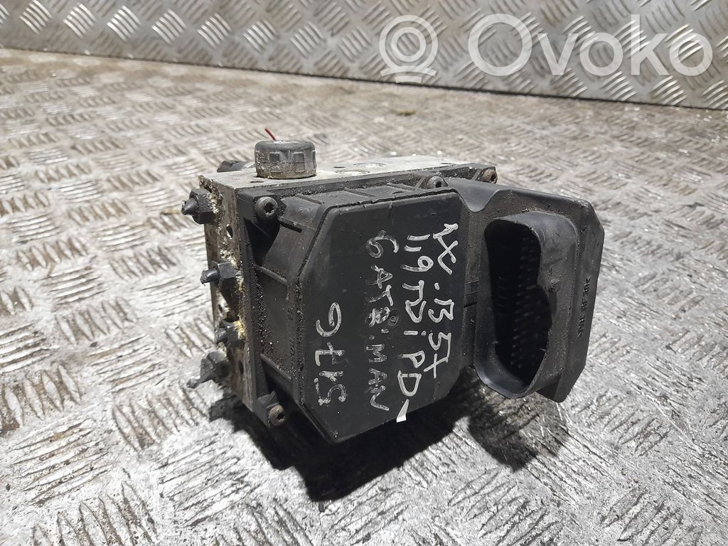 Volkswagen PASSAT B5.5 ABS Blokas 