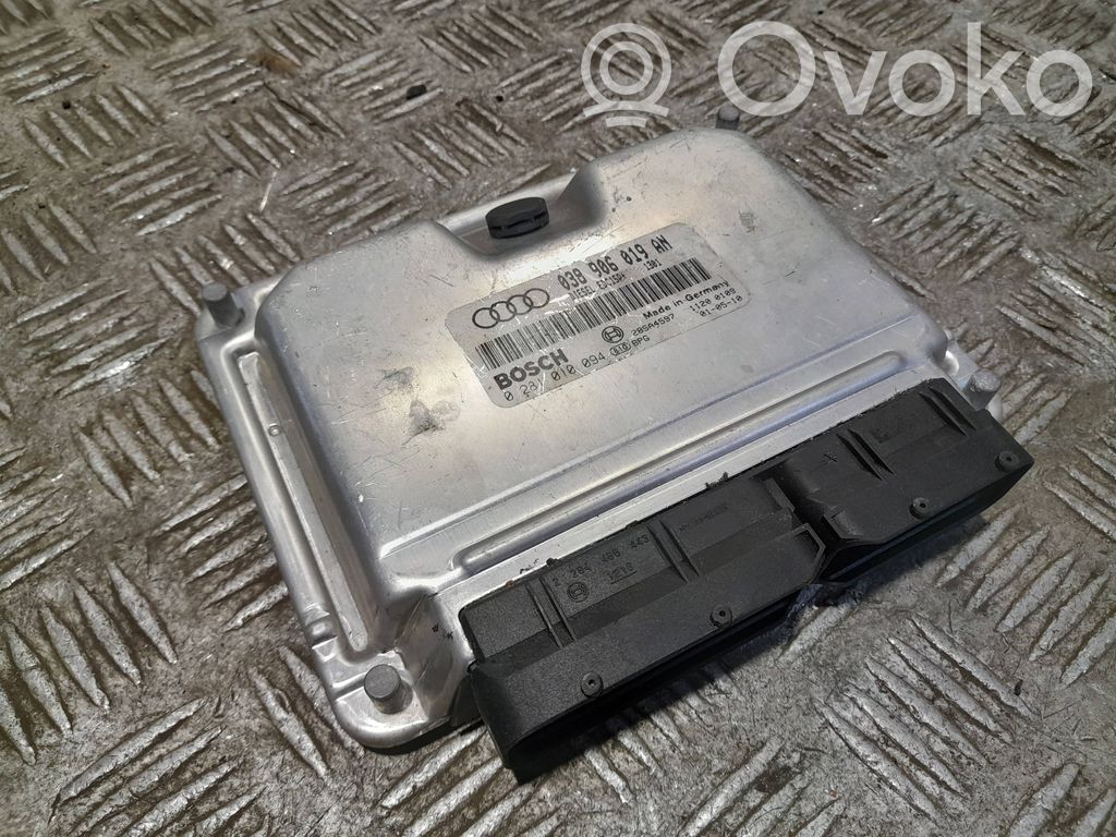 Audi A4 S4 B5 8D Engine control unit/module 