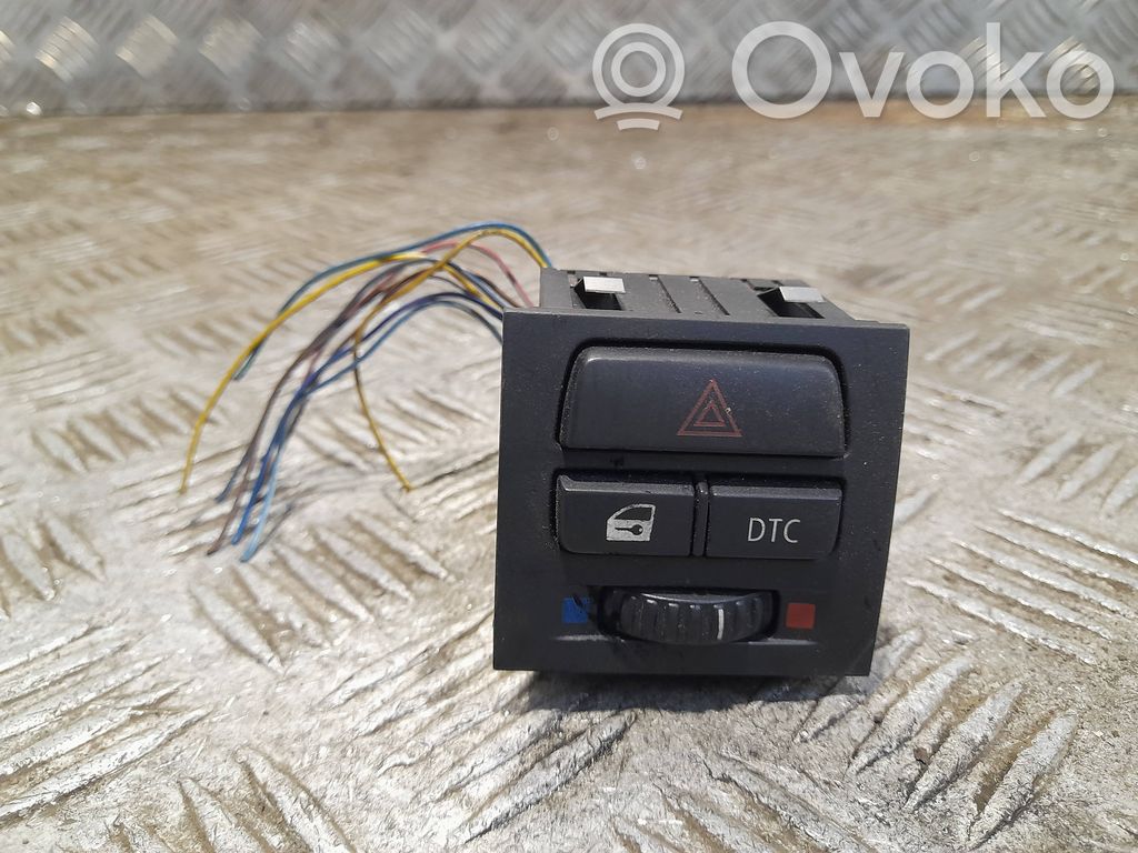 Hazard light switch   694565201