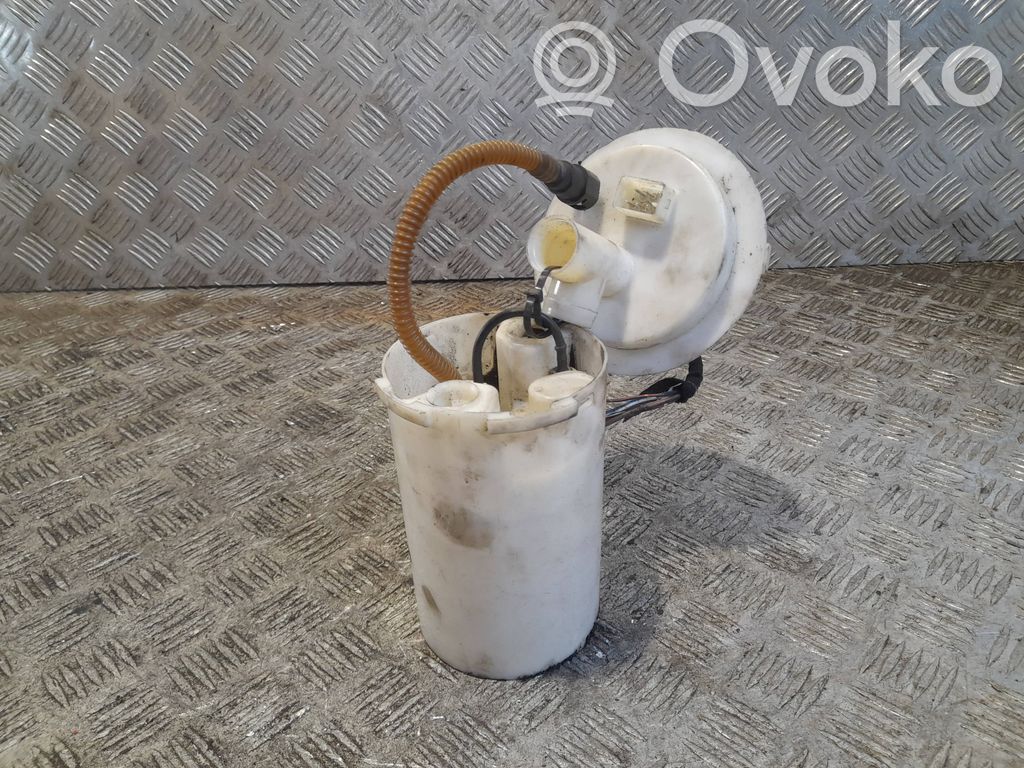 BMW X3 E83 Bomba interna de combustible 