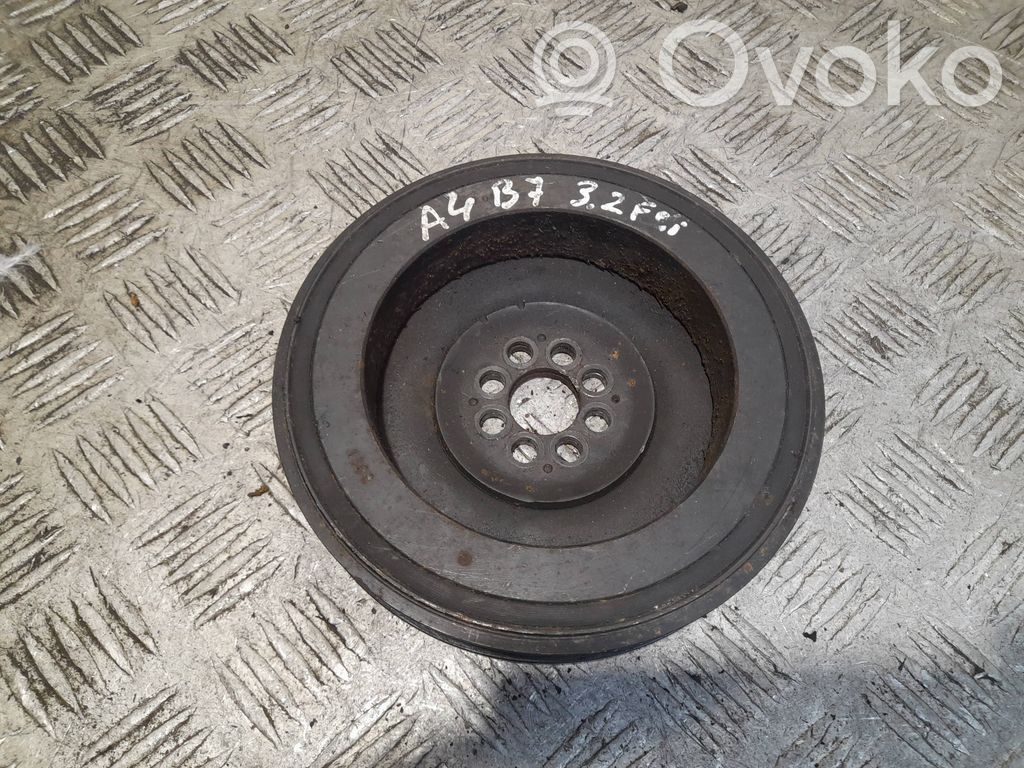Audi A4 S4 B7 8E 8H Riemenscheibe 
