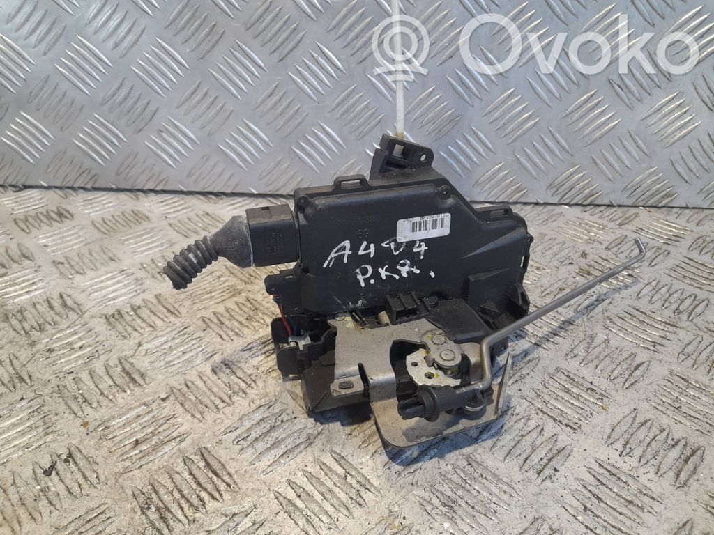 Audi A4 S4 B6 8E 8H Zamek drzwi przednich 