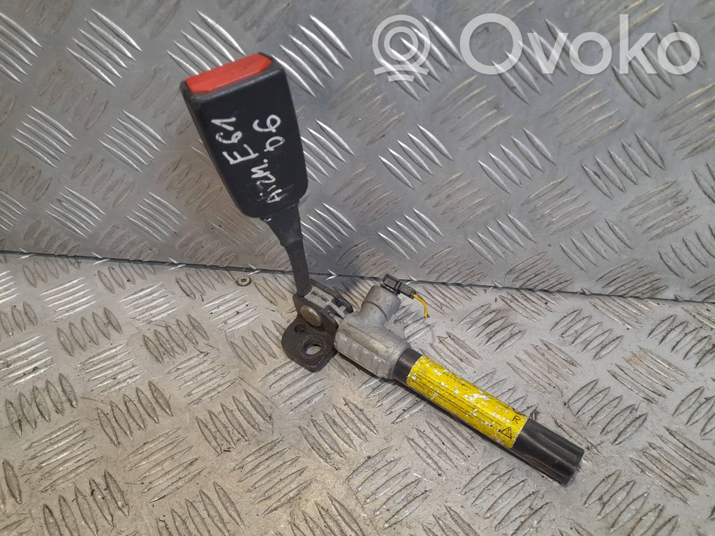 BMW 5 E60 E61 Sagtis diržo vidurinė (gale) 
