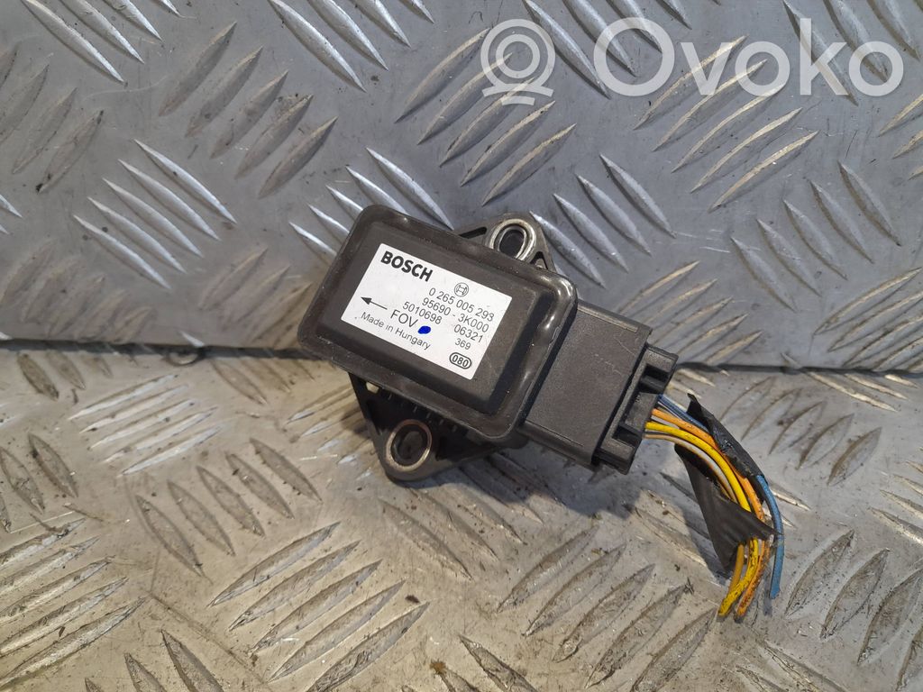 Hyundai Santa Fe ESP (stability system) control unit 