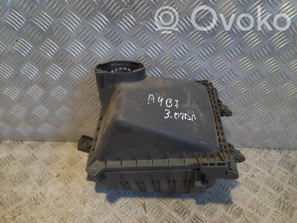 Audi A4 S4 B7 8E 8H Air filter box 