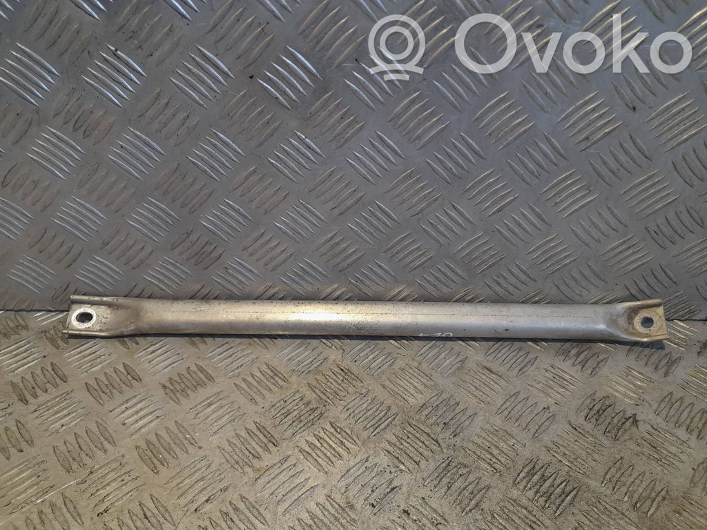 Muu moottoritilan osa   7184940