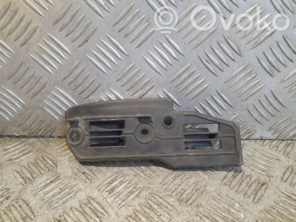 Volkswagen PASSAT B5.5 Front bumper mounting bracket 