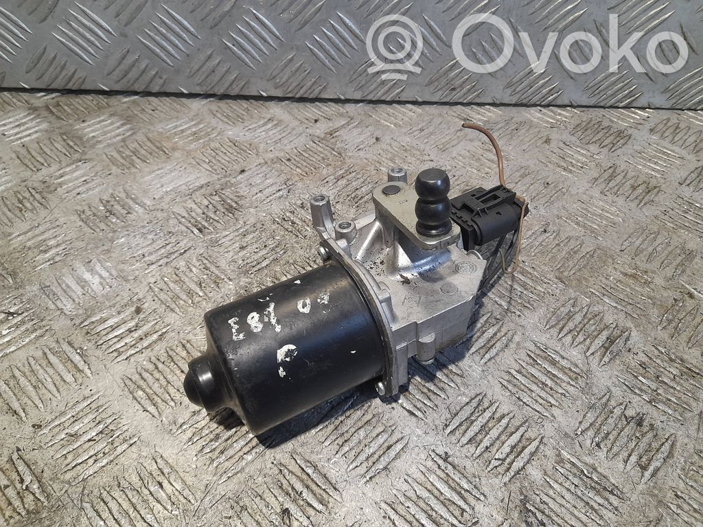 BMW 1 E81 E87 Valytuvų varikliukas 