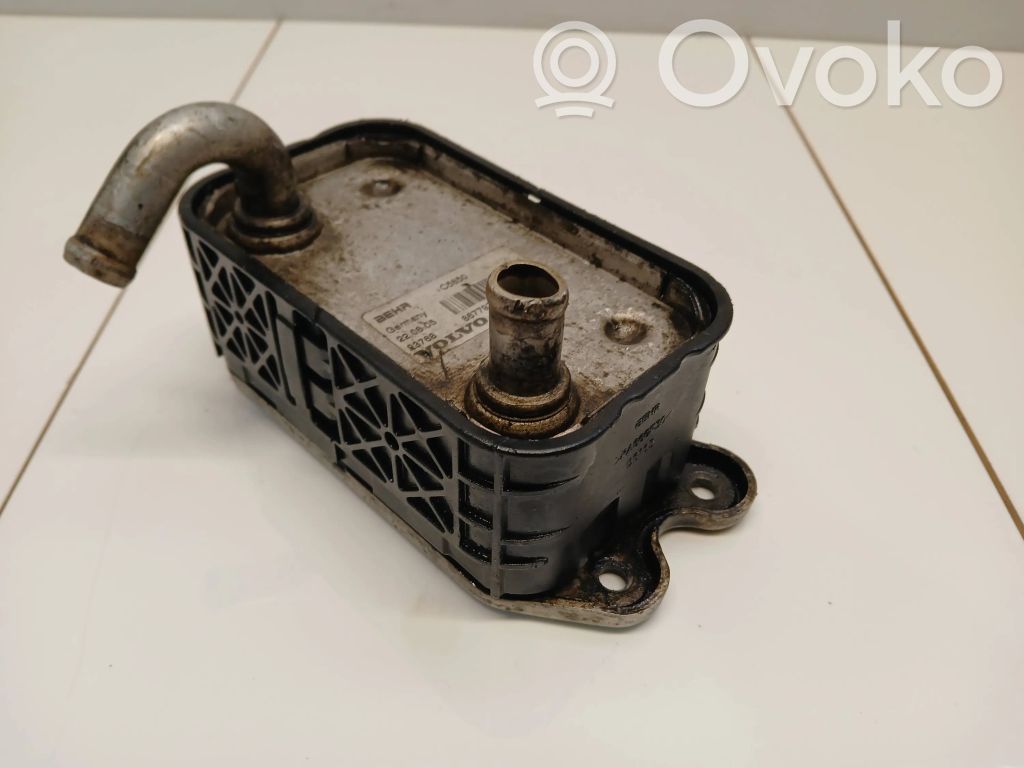 Volvo XC90 Oil filter mounting bracket 