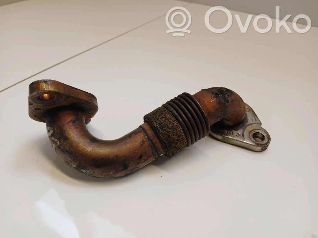 Volkswagen PASSAT B6 Przewód / Rura chłodnicy spalin EGR 