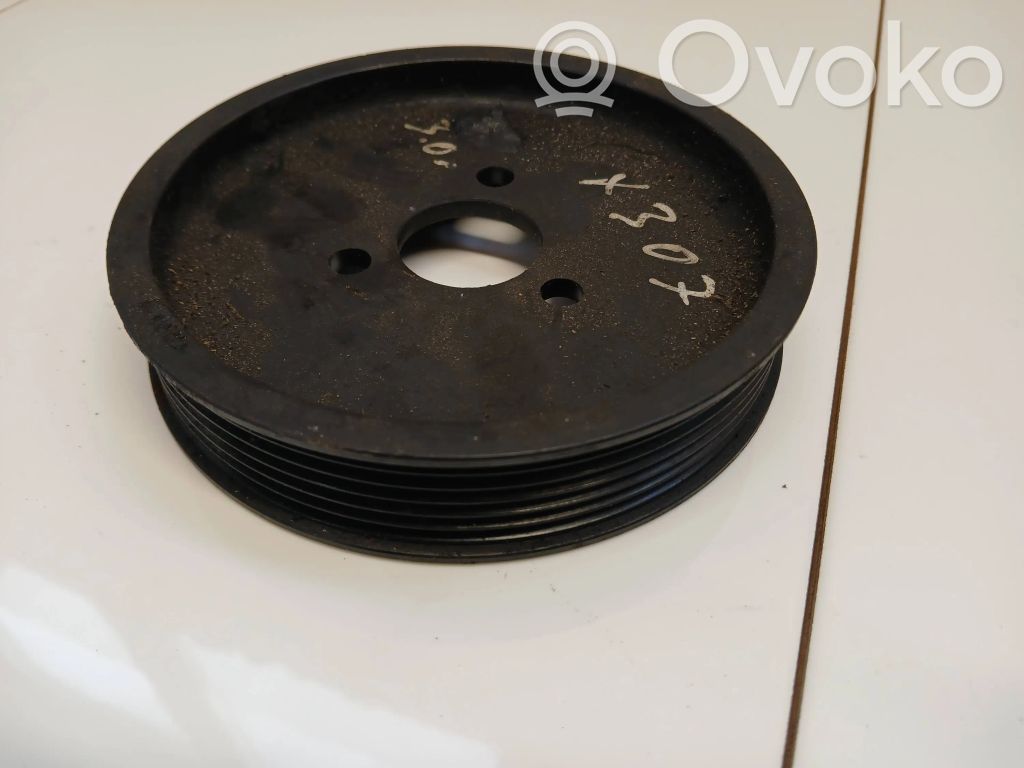 BMW X3 E83 Power steering pump 