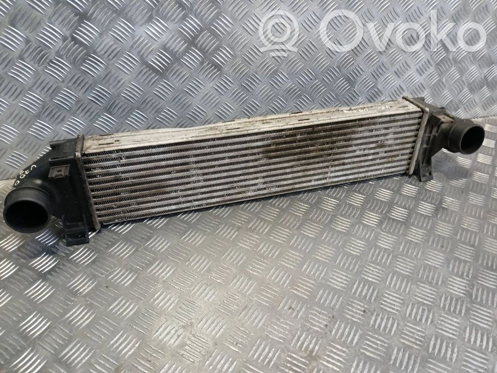 Volvo V70 Interkūlerio radiatorius 