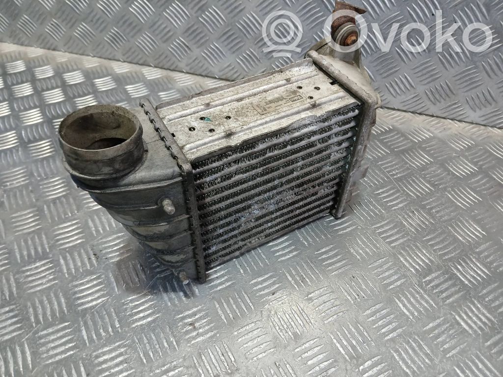 Audi TT Mk1 Oro nukreipėjas/ kanalas interkūlerio radiatoriaus 