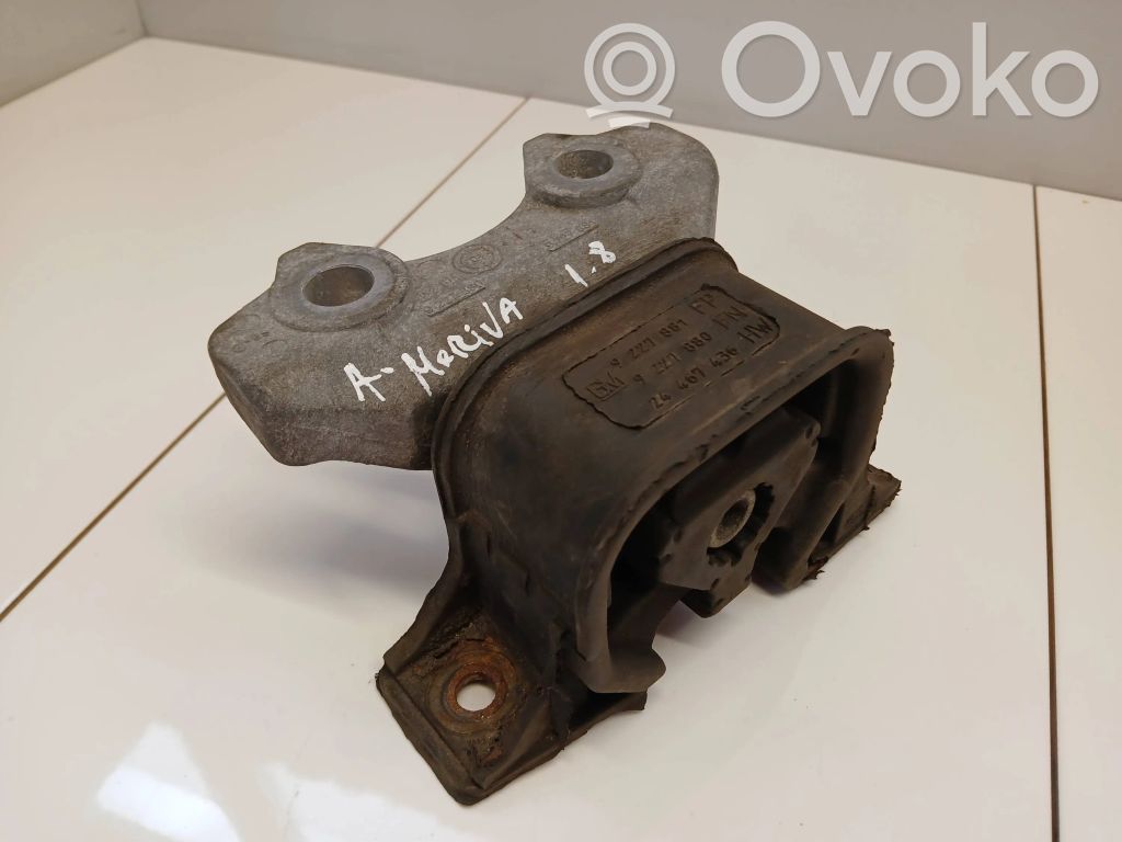 Opel Meriva A Engine mount bracket 