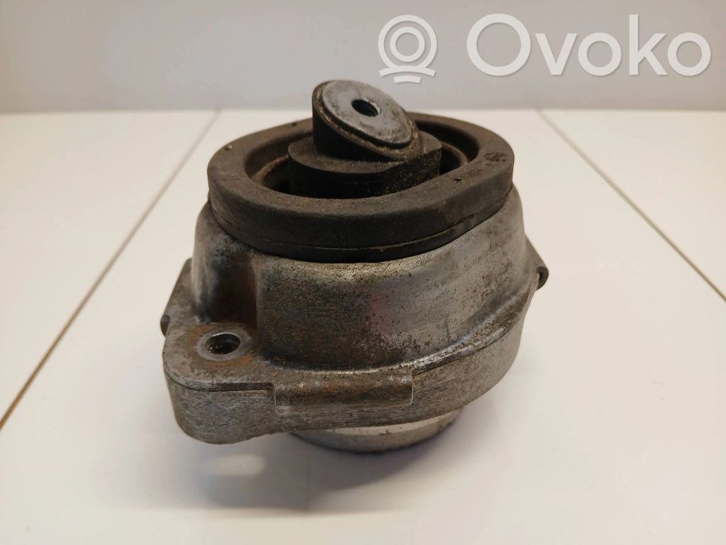BMW X5 E53 Engine mount bracket 