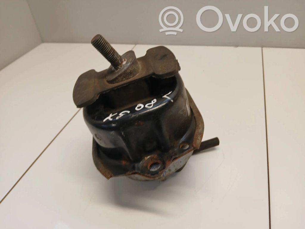 BMW X5 E70 Engine mount bracket 