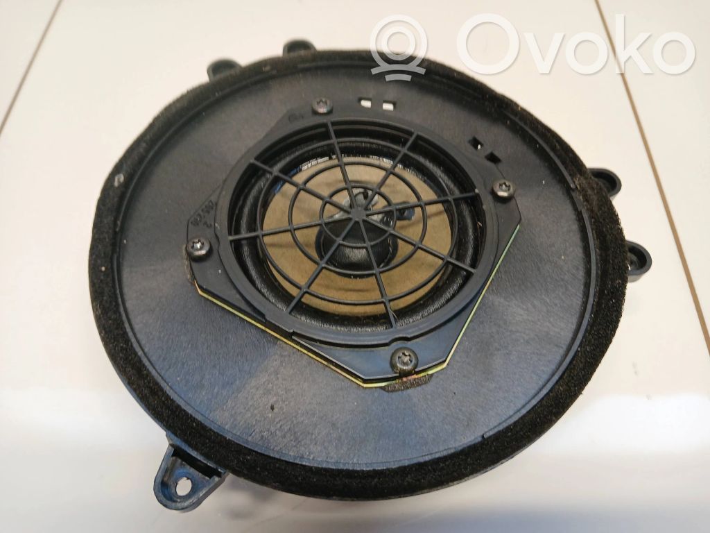 Audi A3 S3 8L Etuoven kaiutin 