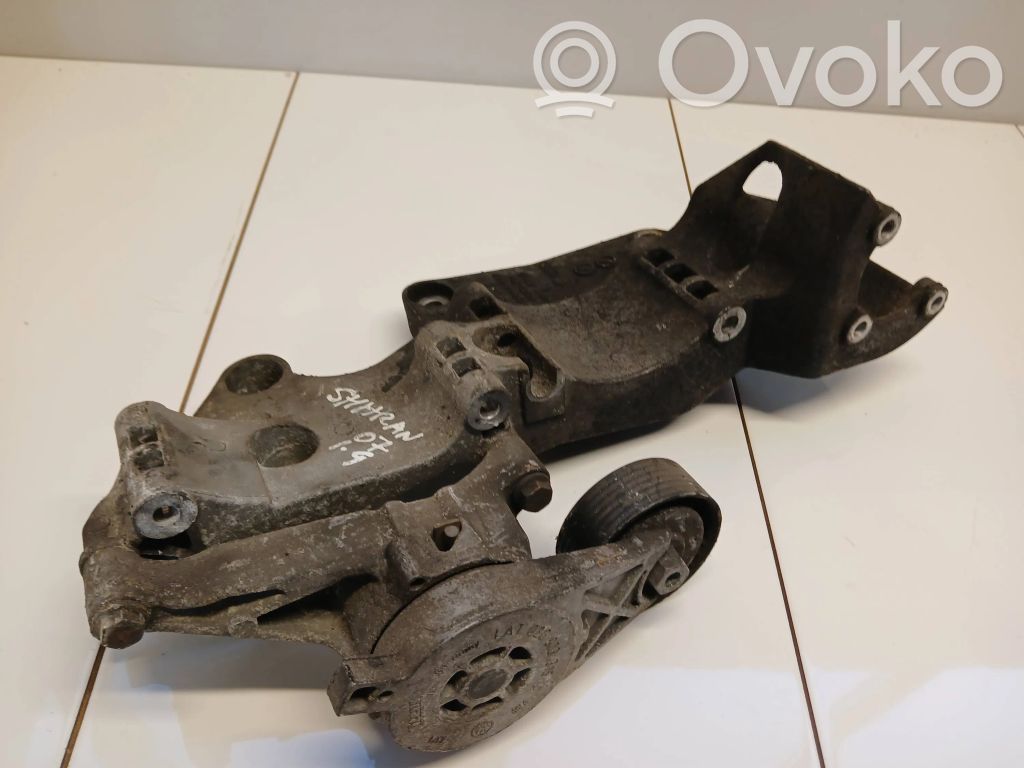 Volkswagen Sharan Supporto del generatore/alternatore 