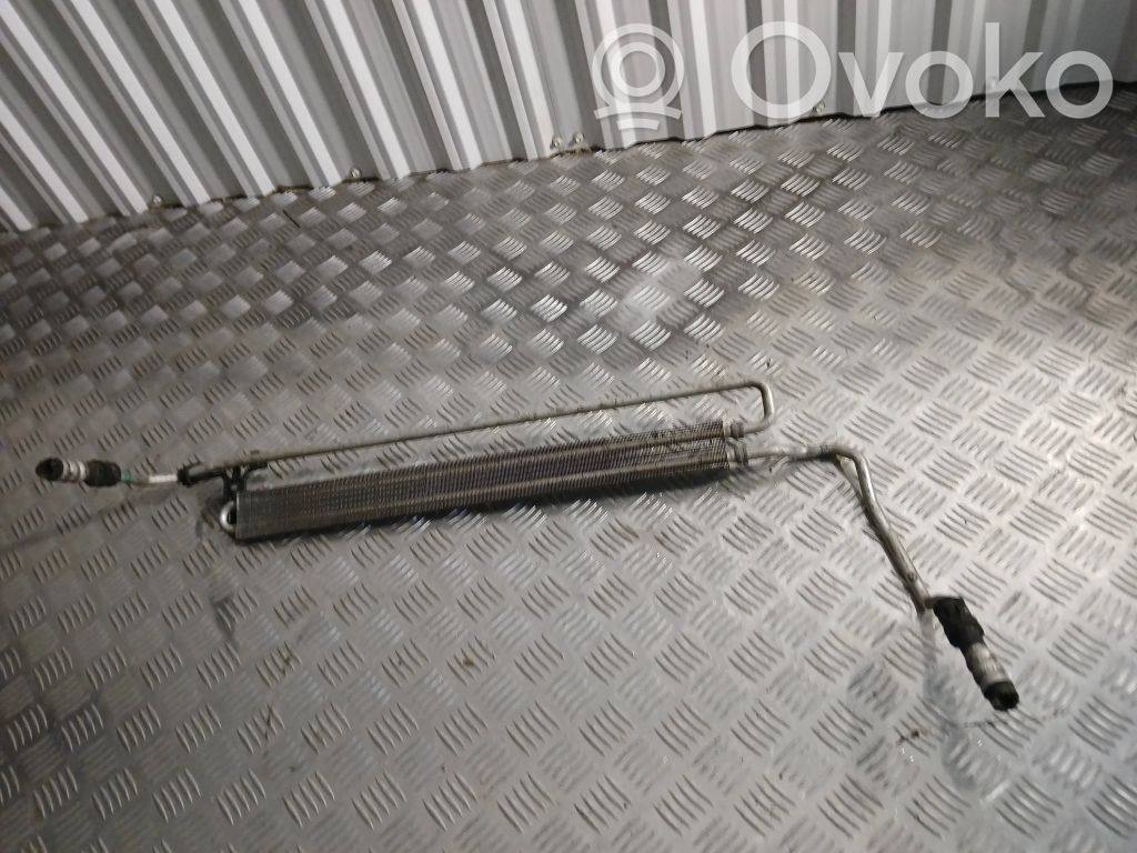 BMW 5 E60 E61 Vairo stiprintuvo radiatorius 