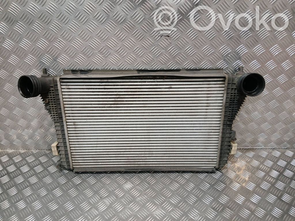Volkswagen Golf V Chłodnica powietrza doładowującego / Intercooler 