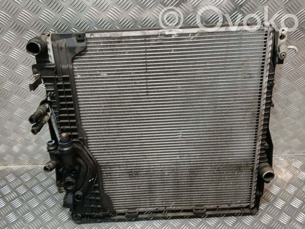 BMW X5 E53 Aušinimo skysčio radiatorius 