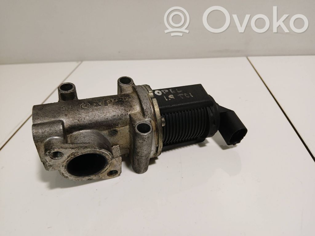 Opel Zafira B Válvula EGR 