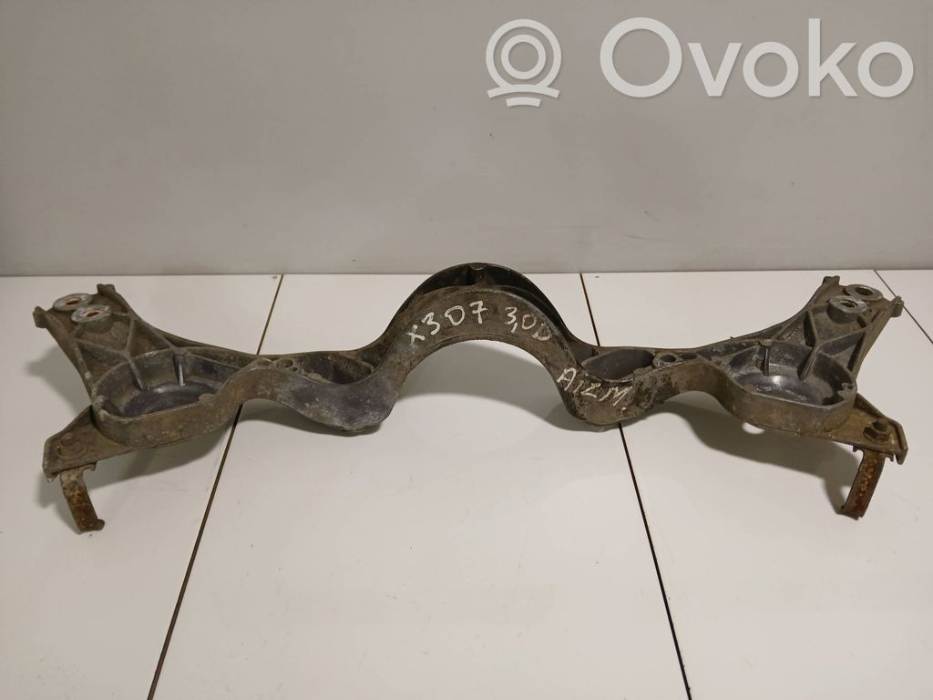 Gearbox mounting bracket   340462104