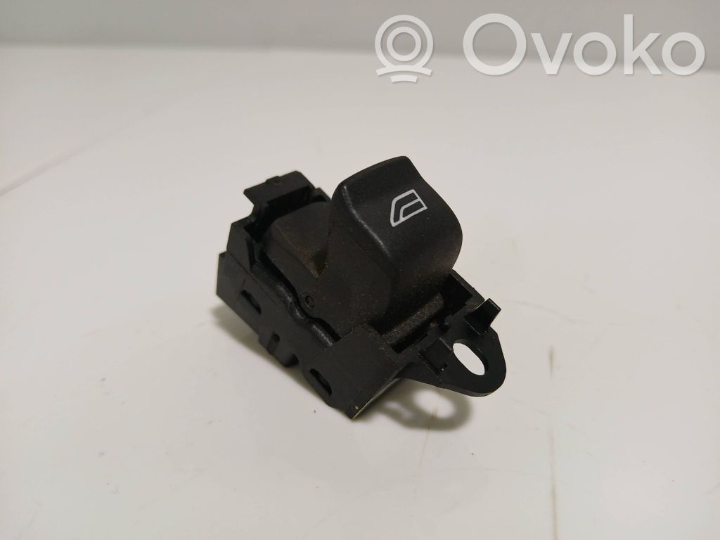 Land Rover Freelander 2 - LR2 Electric window control switch 