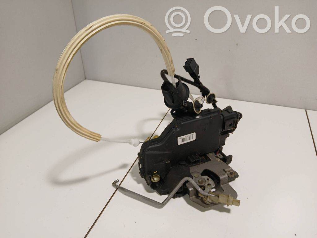 Audi A2 Front door lock 
