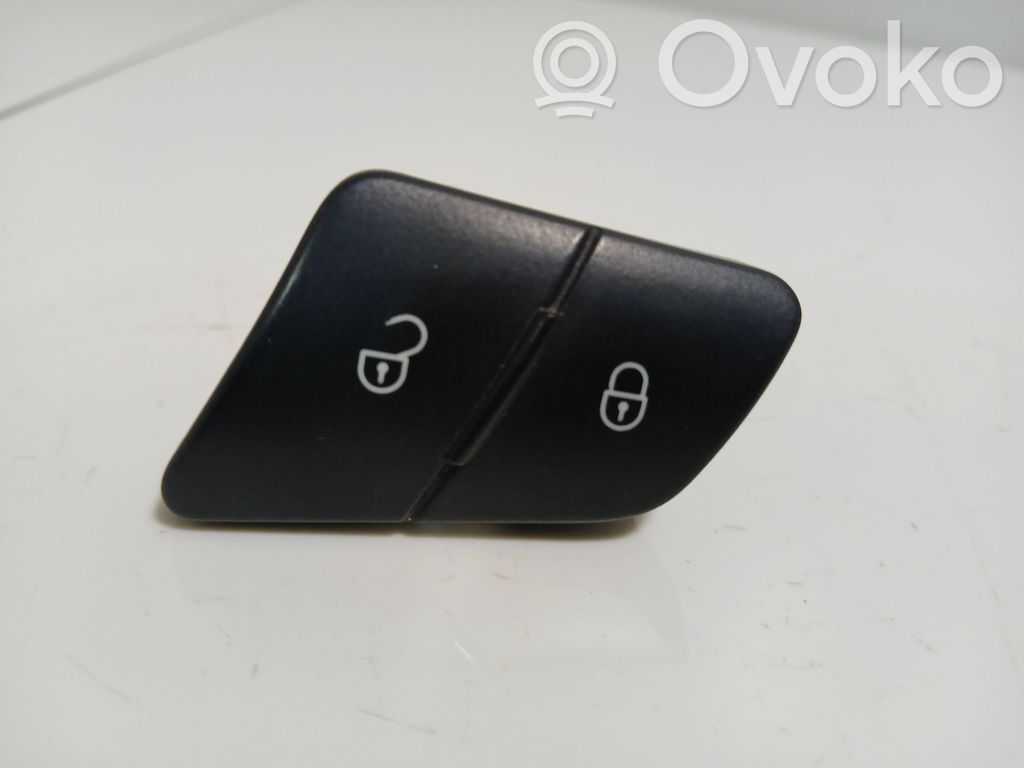 Volkswagen PASSAT B6 Central locking switch button 
