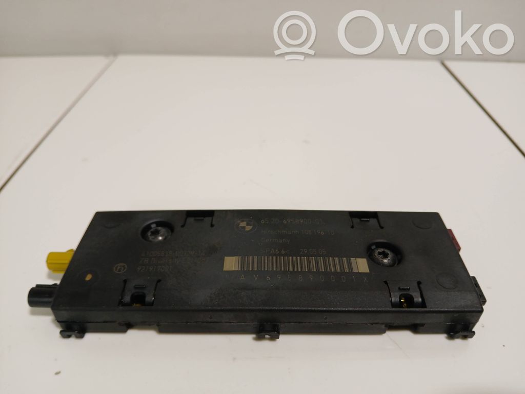 BMW 1 E81 E87 Antenas pastiprinātājs 