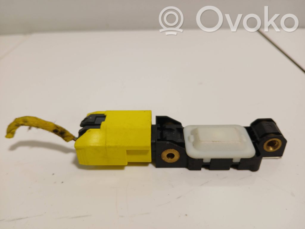 Volkswagen Phaeton Airbag deployment crash/impact sensor 