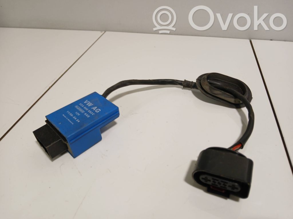 Volkswagen PASSAT B7 Unité de commande / module de pompe à carburant 