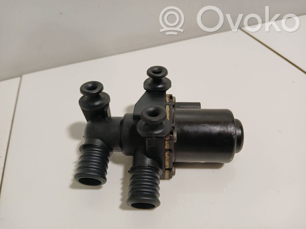 BMW 5 E60 E61 Supapă control încălzitor lichid răcire 