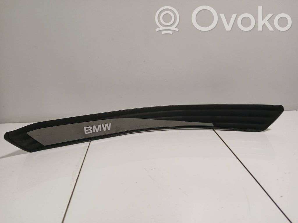 BMW 5 E60 E61 Listwa progowa tylna 