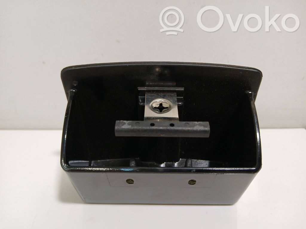 Aschenbecher   GJ6A64661