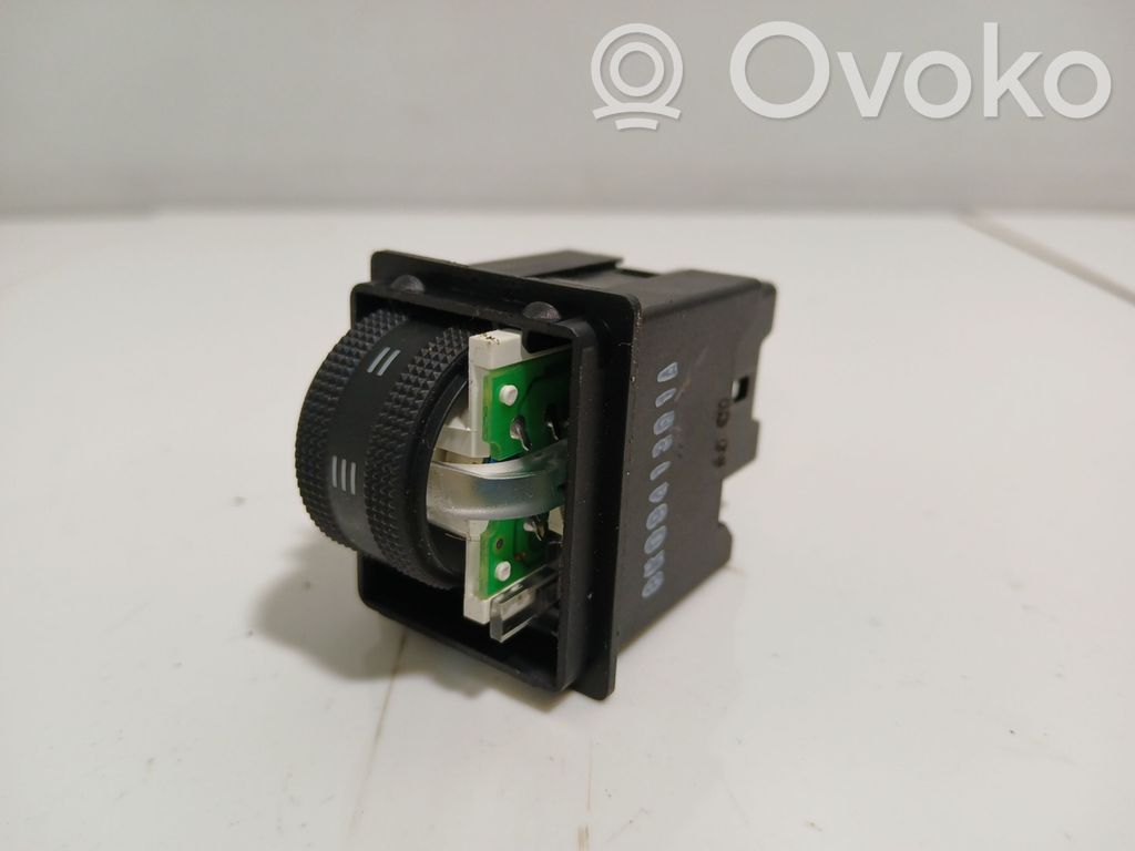 Audi A4 S4 B8 8K Headlight level height control switch 