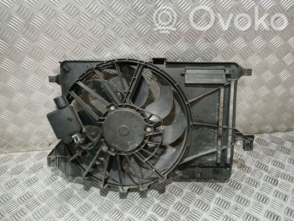 Ford Focus Elektrisks radiatoru ventilators 