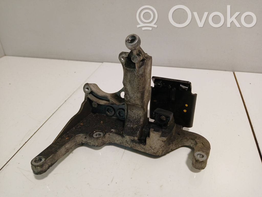 Engine mounting bracket   AV6Q9B470BB,R8S3A
