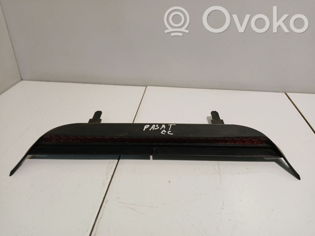 Volkswagen PASSAT CC Third/center stoplight 