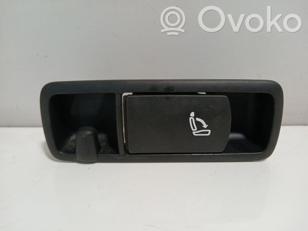 Volkswagen PASSAT B7 Rączka / Dźwignia regulacji fotela tylnego 