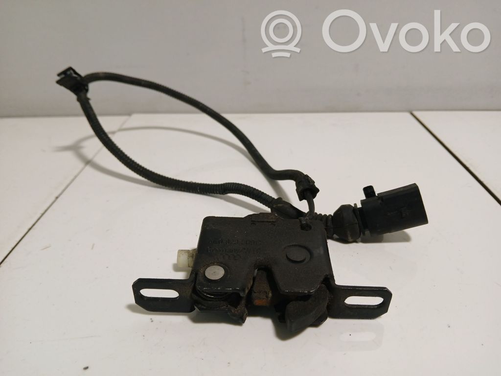 Audi A8 S8 D3 4E Engine bonnet/hood lock/catch 
