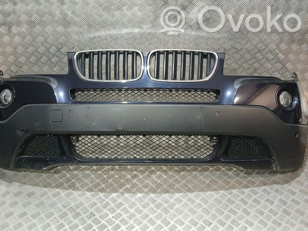 BMW X3 E83 Priekinis bamperis 