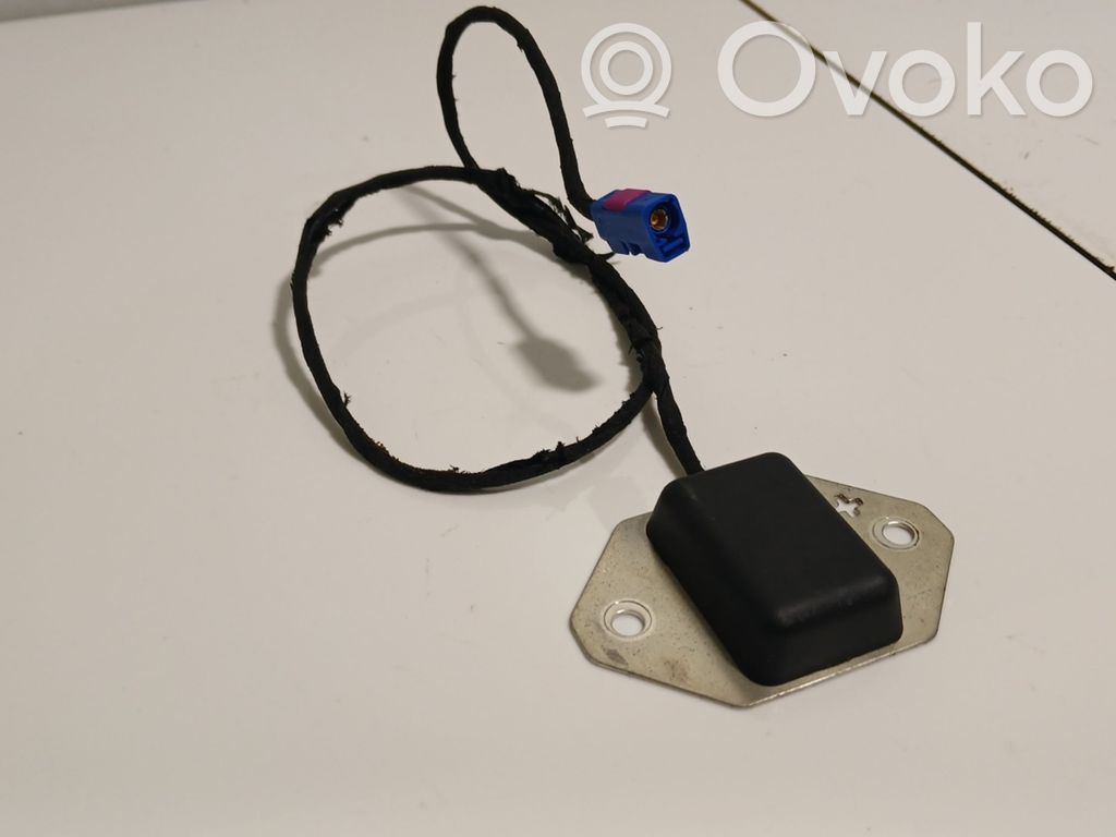 Chrysler Grand Voyager V Aerial GPS antenna 